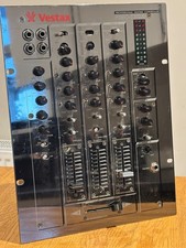 dj decks turntables and mixer