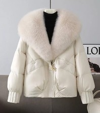 Piumino Bianco Corto Con Collo In Eco-Pelliccia Rimovibile CF54770