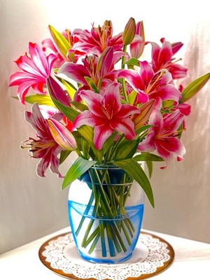Hot Pink Oriental Lily 3DPop Up Flower Bouquet ORIGAMI POP CARDS Thinking of you