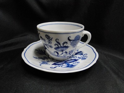 Schaller / Winterling Bavaria Blue Onion: Cup & Saucer Set (s), 2 1/2'' Tall