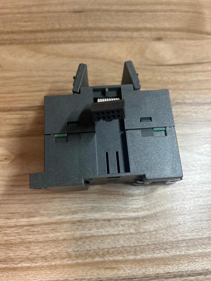  PLC, Simatic S7-200 uscita digitale, condizioni perfette - Immagine 2 di 4