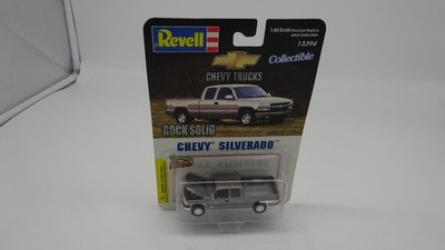 13394 Revell Collectible Stock Trucks Rock Solid Chevy Silverado - 1:64