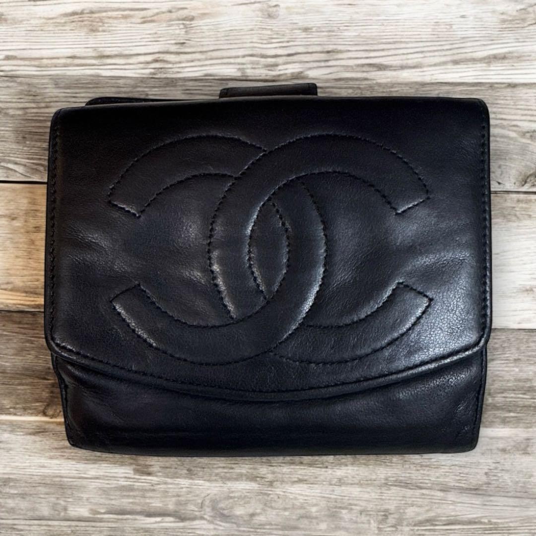 CHANEL Black Tri-Fold CC Logo Wallet CI240916