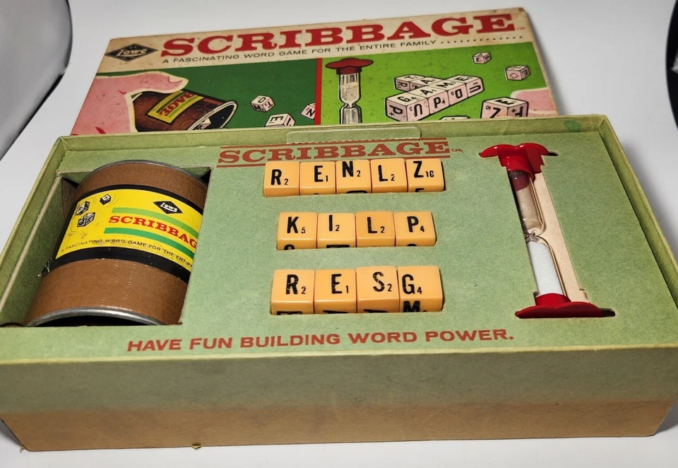 SCRIBBAGE Word Game by E.S.Lowe #954 in orig Box - Bakelite Butterscotch Letters - Image 3 of 4