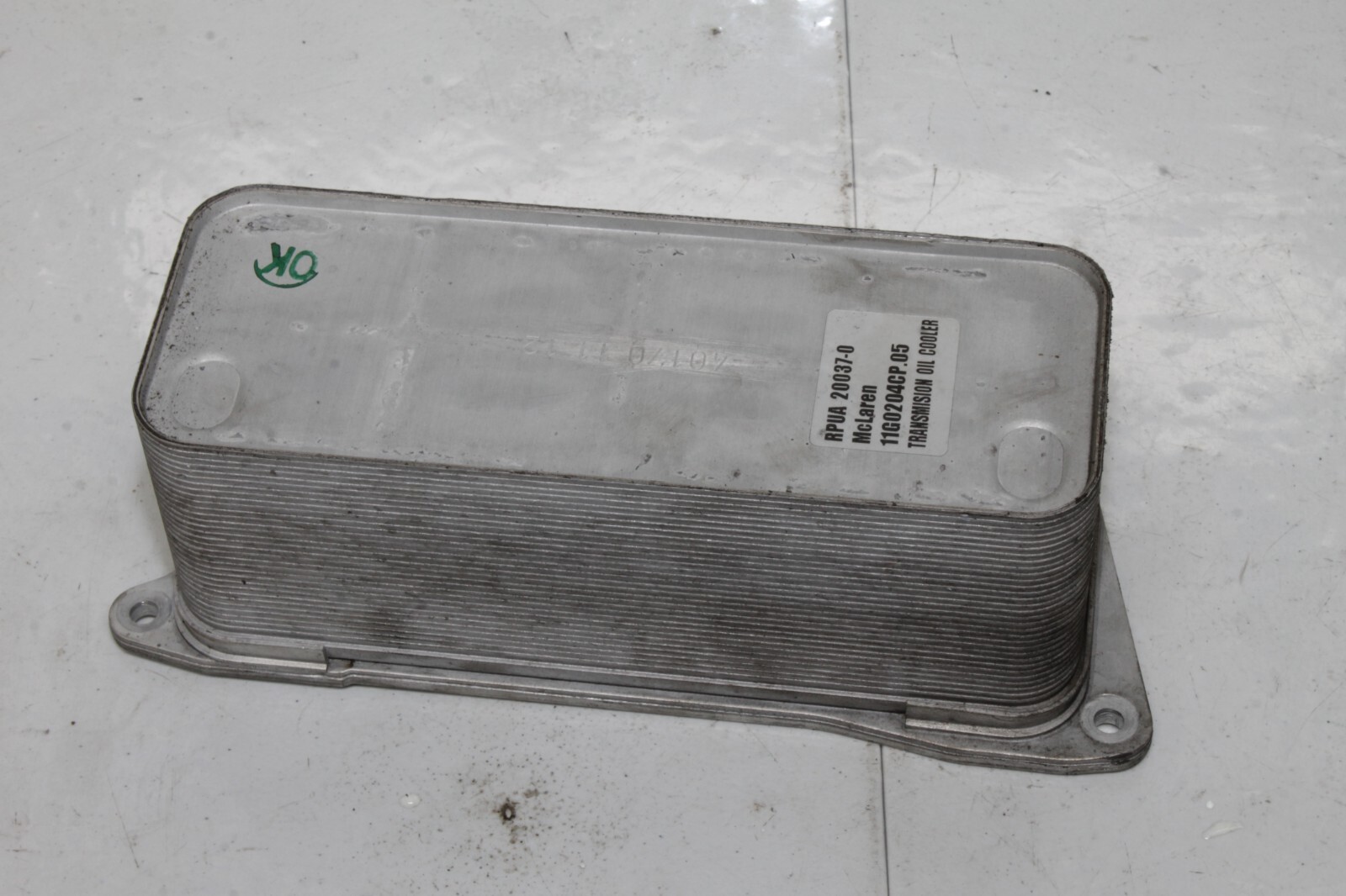 12-14 MCLAREN MP4-12C 12C 570 650 OEM TRANSMISSION TRANS OIL COOLER 11G0204CP