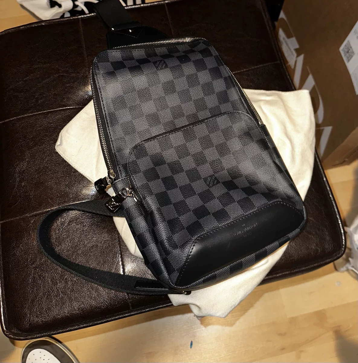 Pre Loved Louis Vuitton Damier Graphite Avenue Sling