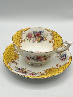English Paragon Rockingham Yellow Bird Of Paradise Tea Cup Saucer