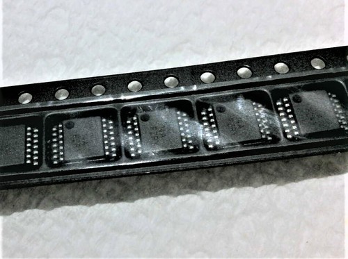 Fairchild Semi MM74HC14M Hex Inverting Schmitt Trigger in a 14 lead SOIC package - Picture 2 of 2