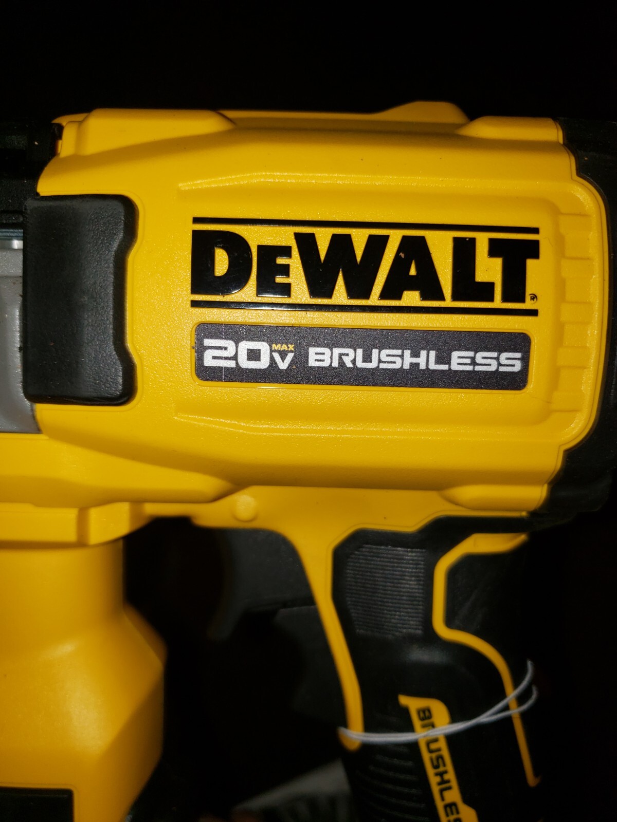 NEW DeWalt DCN623D1 Atomic 20v Brushless 23GA Pin Nailer Kit