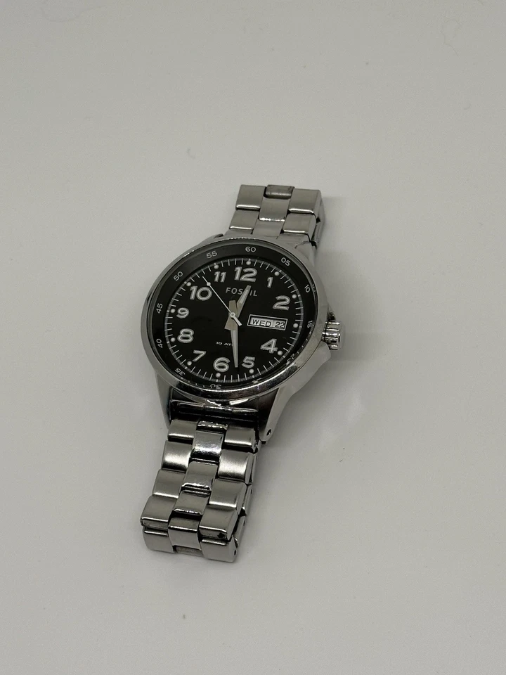 Fossil Women's Stainless Steel Boyfriend Watch Day/date 10atm - Image 3 of 4