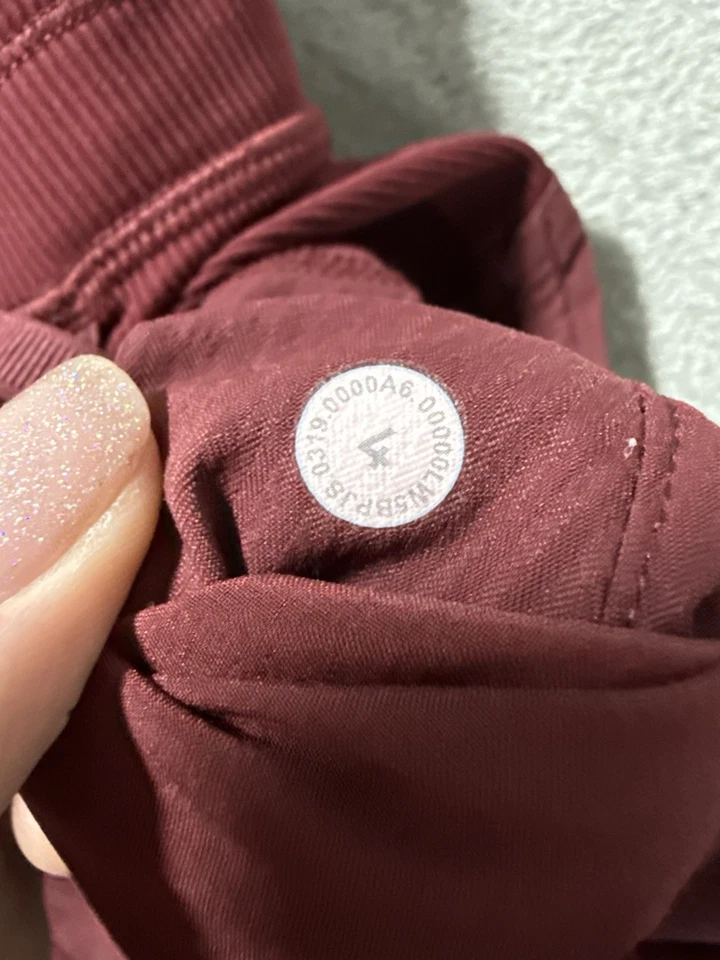 Pantalones de chándal Lululemon Dance Studio para mujer 4 rojos Merlot sin forro longitud completa Foto 4 de 4