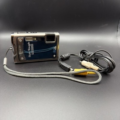 OLYMPUS Stylus Tough 8010 14MP 5x Optical Zoom Shock/Waterproof Silver W.Batt C