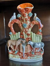 Antike Staffordshire Keramik Vase - Pferd und Kuh am Trinkmulde