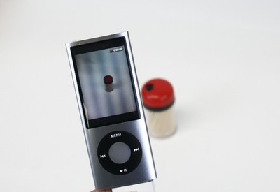 Apple iPod nano 5th Generation Silver 8GB A1320 MC027LL (Read