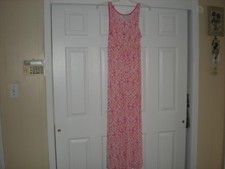 heavenly soft CAROLE HOCHMAN Pink Colorful sleeveless stretchy nightgown -Size S