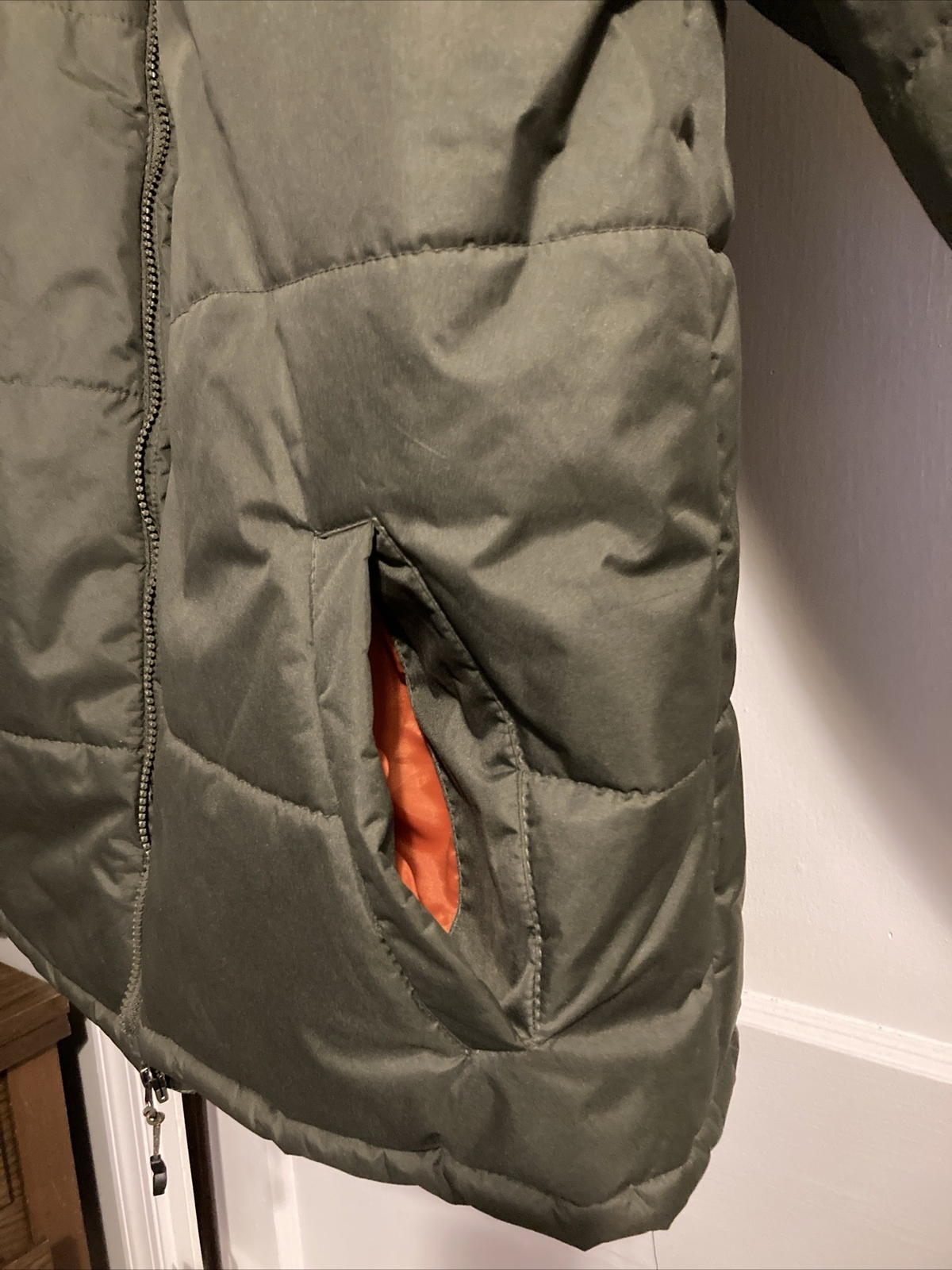 Olive Basic Zip Front Hooded Puffer Coat Size Lar… - image 5