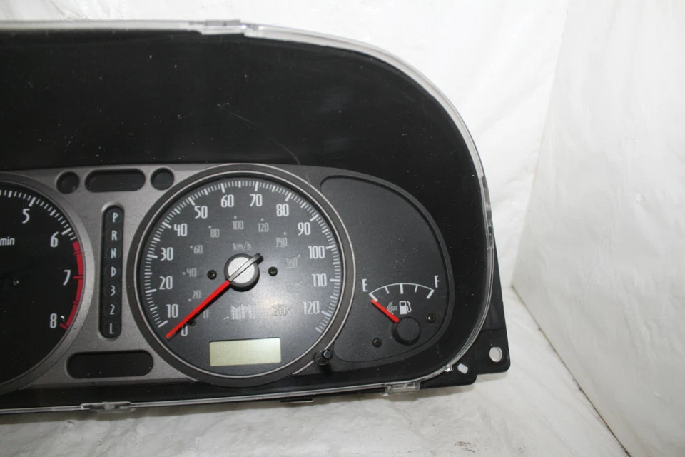 Cuadro de instrumentos velocímetro 02 Isuzu Axiom tablero medidores 158.571 millas Foto 3 de 4