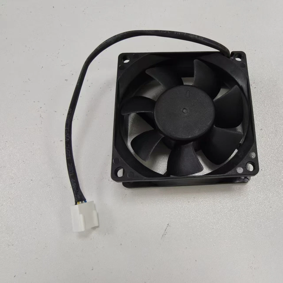 1X NEW AVC DS07025T12U 7025 70x70x25mm PWM 12V 0.7A 4Pin CPU Cooler Cooling Fan - Image 2 of 2