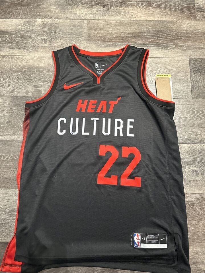 BASKETBALL JERSEY MIAMI HEAT, 20-21, SIZE M, BUTLER #22, NEW
