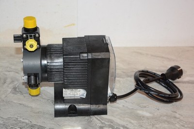 LMI MILTON ROY P+143B-818SG GENE, Dosierpumpe, 1,90 L/h. 17,30 BAR  b986