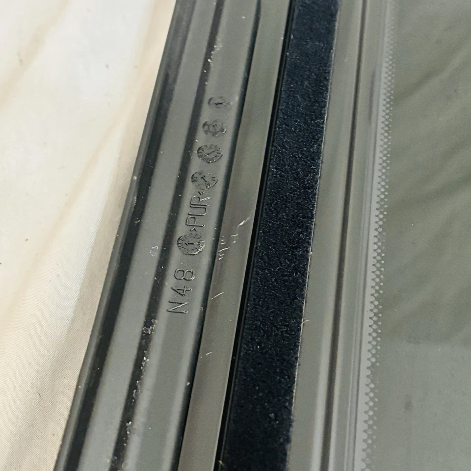 2011 Nissan Quest OEM VIDRIO DE TECHO CORREDIZO TRASERO 91210-1JA2A Foto 3 de 4