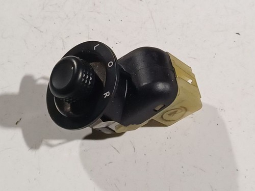 04602788AA Schalter Spiegelverstellung 04602788AA  2587A  0460278 DE2505319-21