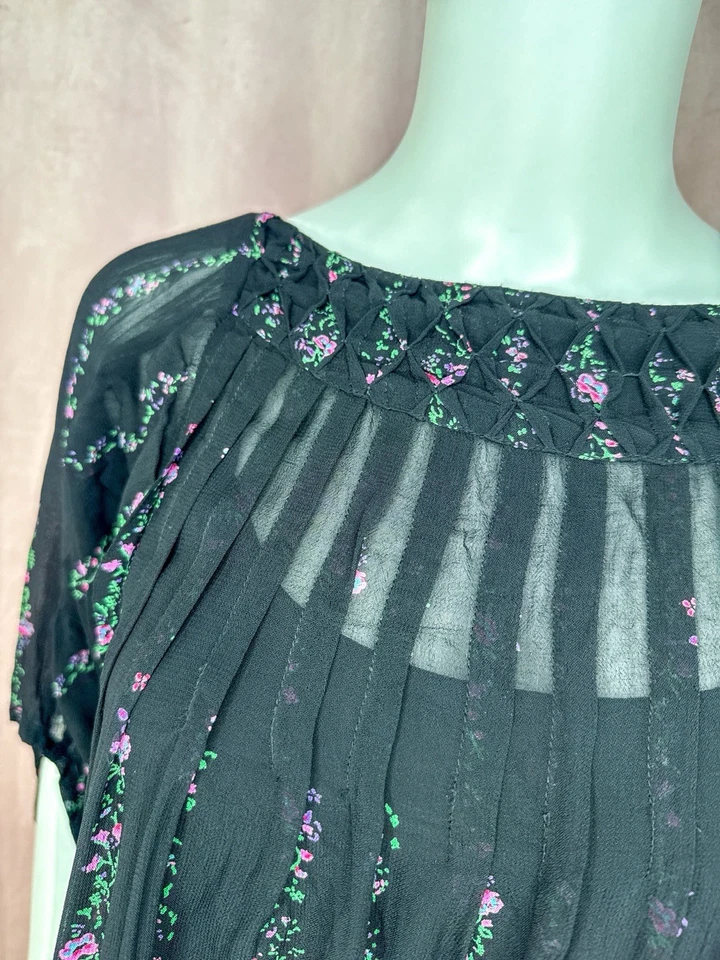 Mini Vestido Kate Moss Topshop Mujer Negro Floral Reino Unido 8 EE. UU. 4 Plisado Calzoncillo Boho Foto 4 de 4