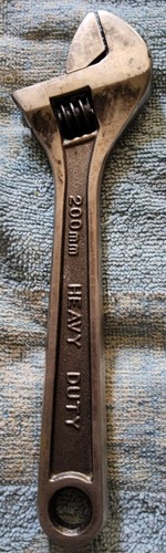 TOOLS - 200MM 8" - HEAVY DUTY ADJUSTABLE WRENCH (207) - GOOD CONDITION