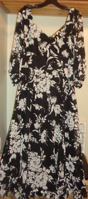 RACHEL ZOE   BLACK WHITE FLORAL PRINT RUFFLED HEM PUFF SLEEVE  DRESS   NEW  SZ M