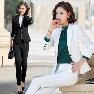 completo bianco elegante