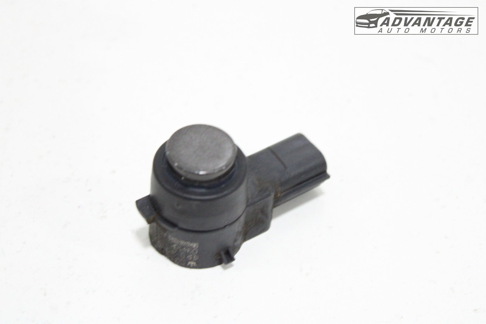 2014-21 MASERATI QUATTROPORTE BUMPER FRONT RIGHT SIDE PARKING ASSIST SENSOR OEM