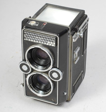 ROLLEI MAGIC TLR W 75MM F/3.5 XENAR-NO HOOD-SHUTTER FIRES-FOR PARTS OR REPAIR