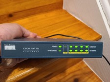 Cisco Systems 4-portowa zapora sieciowa serii Pix 501