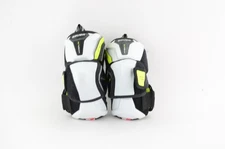 Bauer Vapor Hyperlite Ice Hockey Elbow Pads Junior Size Small (1120-7244)