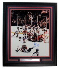 Jim Craig USA Hockey Signed/Autographed 16x20 Photo Framed JSA 189440