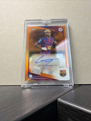 2023-24 Topps Chrome UEFA Club Competitions Chrome Lamine Yamal Autograph /25