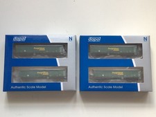 Set of 2 Dapol N Gauge Twin MJA Bogie Box wagons in Freightliner livery