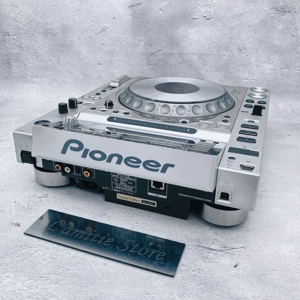 Pioneer CDJ-2000NXS-M nexus Platinum Silver Mirror Limited Edition