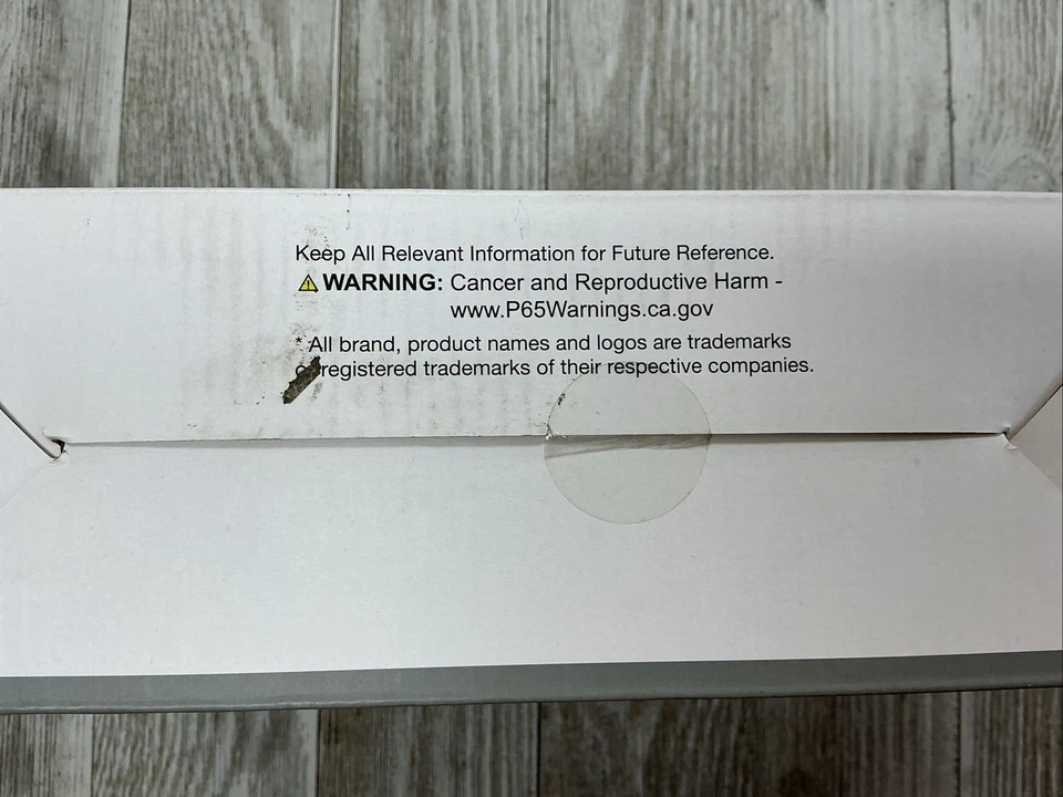 Vivilife Fitness 65 Cm Exercise Yoga Balance Ball with Pump, Brand New - Image 3 of 3