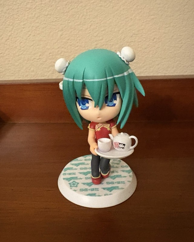 Banpresto Lucky Star Iwasaki Minami Kyun Chara Macross Collab Anime Figure