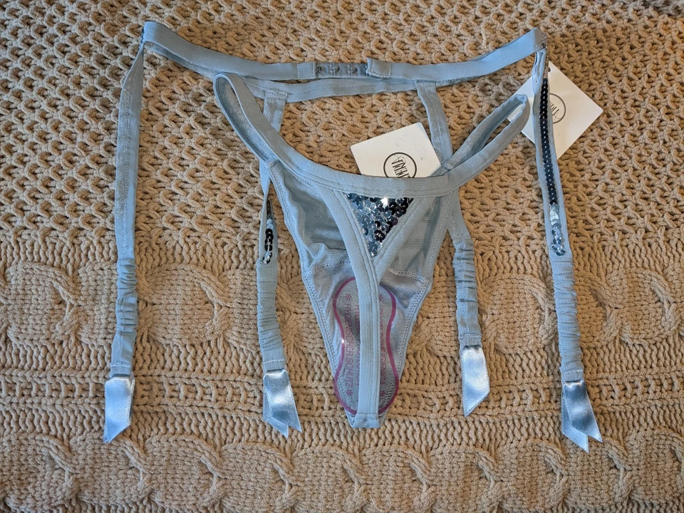 Juego de tanga/liguero de malla con lentejuelas plateadas La Perla 2/S nuevo con etiquetas Foto 2 de 4