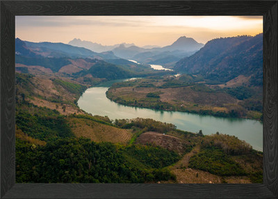 Fluss schlängelt sich durch Berge L Gerahmtes Wandbild Poster Leinwanddruck Bild