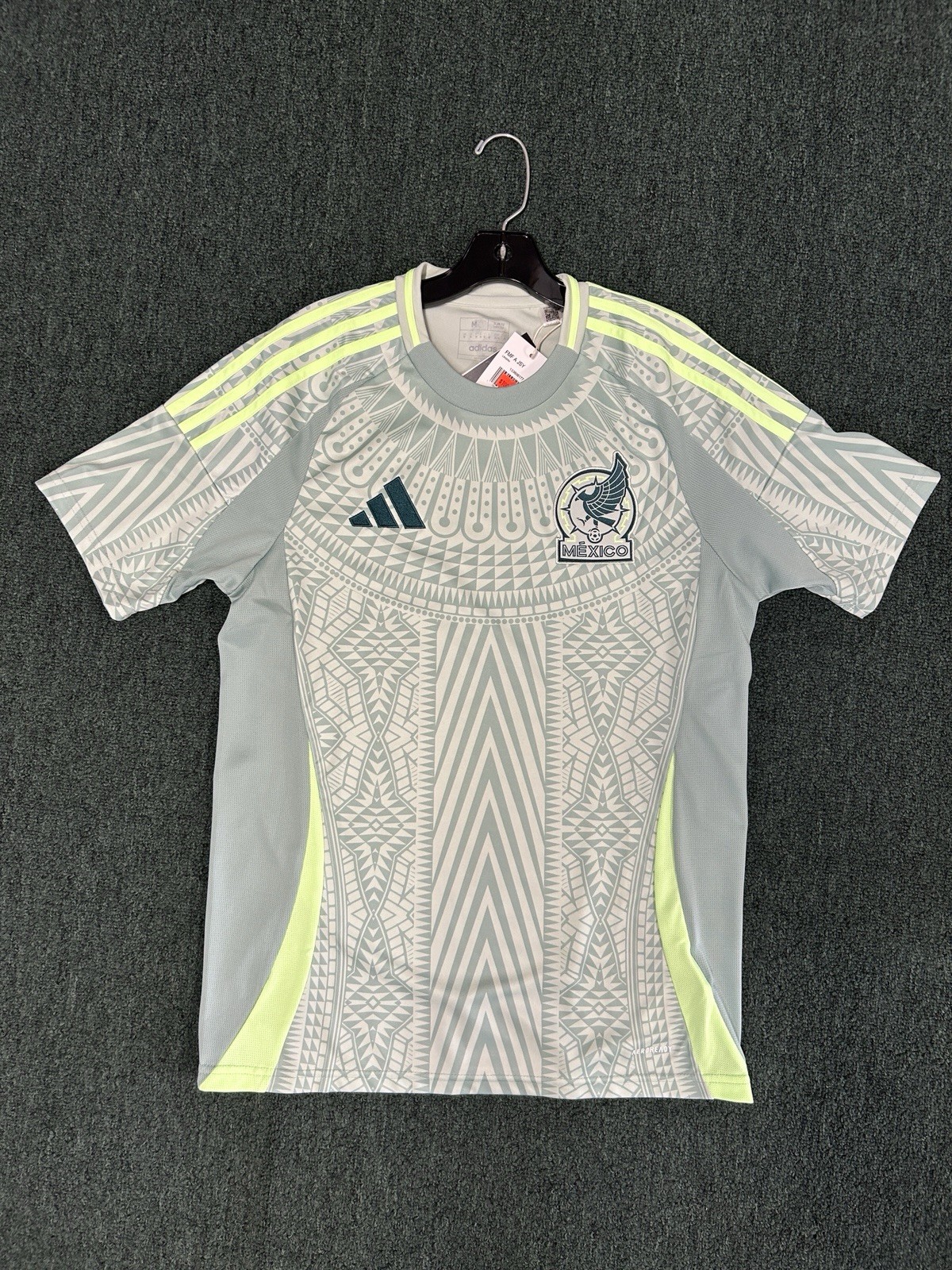 Mexico Lingrn Soccer Jersey Men's Sizes Medium,large,XL And XXL