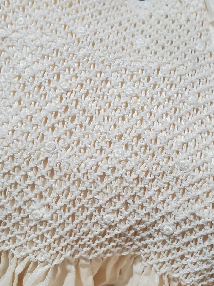 Ralph Lauren Smocked Mulberry 100% Silk Vintage Girls Dress  Ivory/Crem SZ 3T - Image 4 of 4