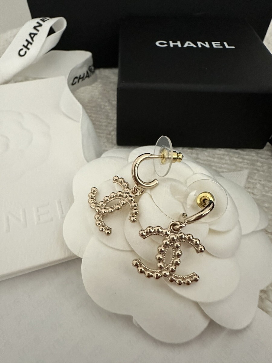 New In Box Auth Chanel CC Logo Dangle Free Spirit Earrings Gold