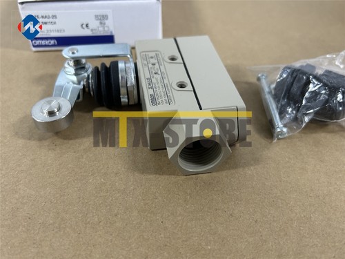 Interruttore Di Finecorsa Omron ZE-NA2-2S - Nuovo, Per PLC E Automazione