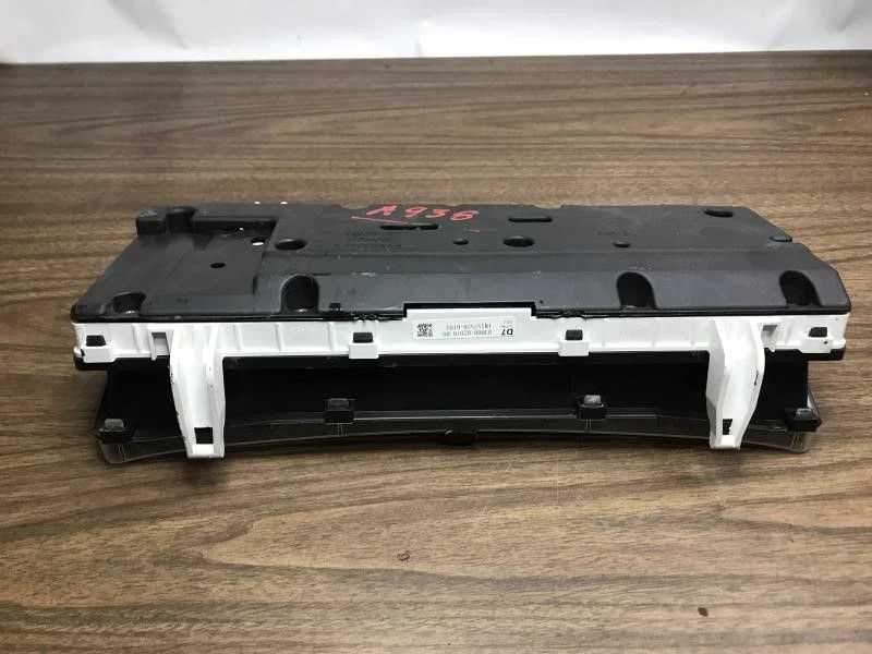 2004-2007 Toyota Corolla MPH Speedometer Speedo Cluster OEM - Image 2 of 4