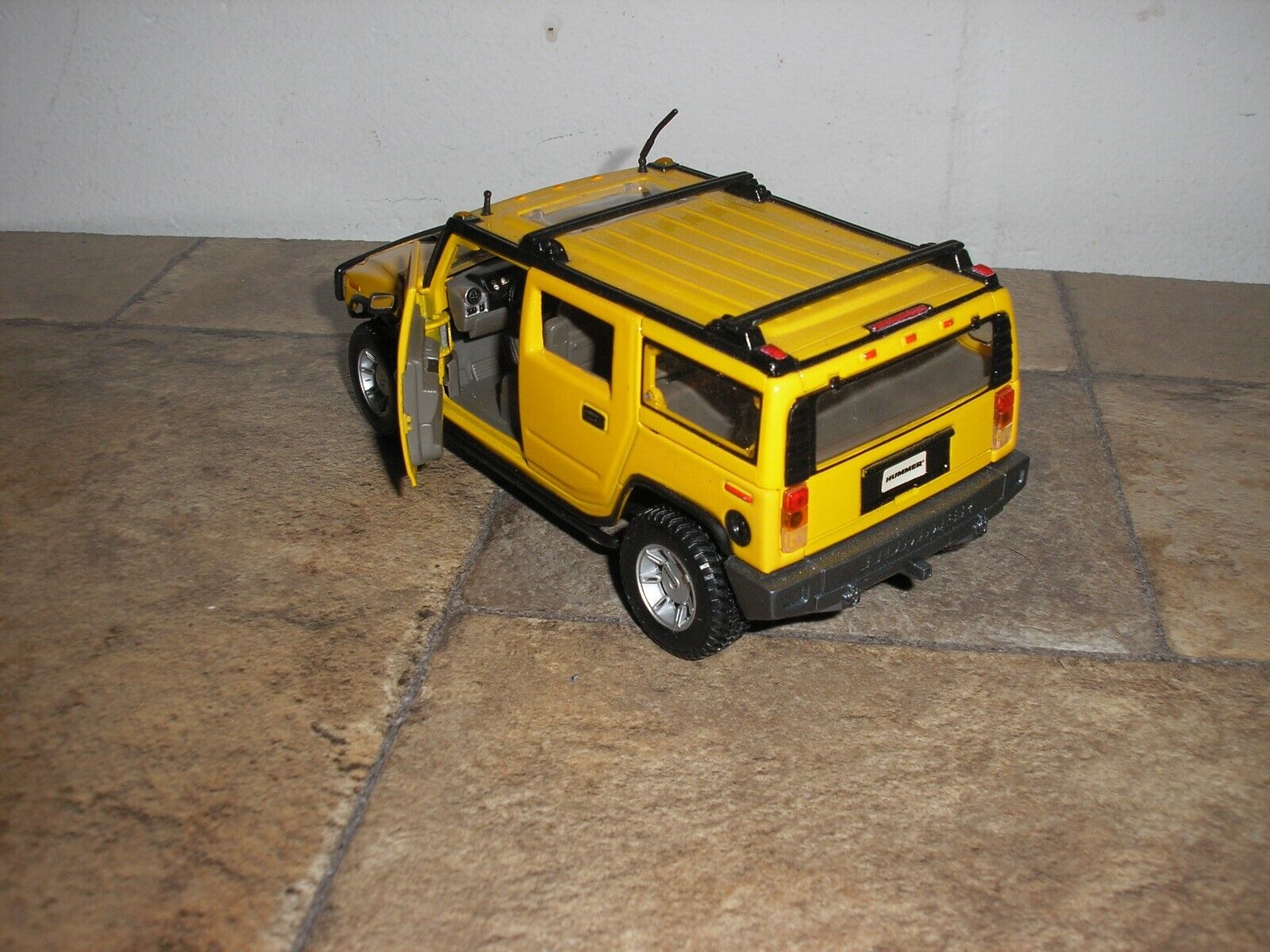 Picture 2 of 5