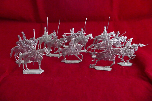 Plats d'étain HEINRICHSEN - Flat tin - Boîte d'artilleurs empire