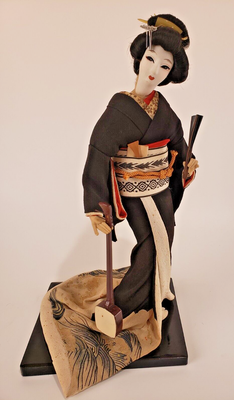 How Much are Old Japanese Dolls Worth: Discover Their True Value